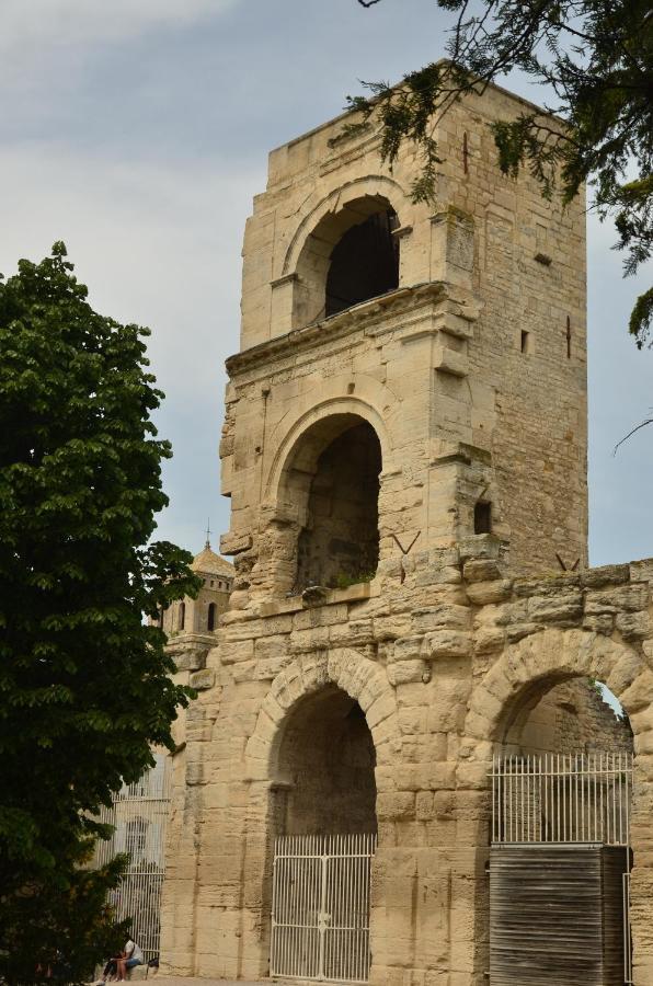 La Pitchoun Des Arenes Villa Arles Buitenkant foto