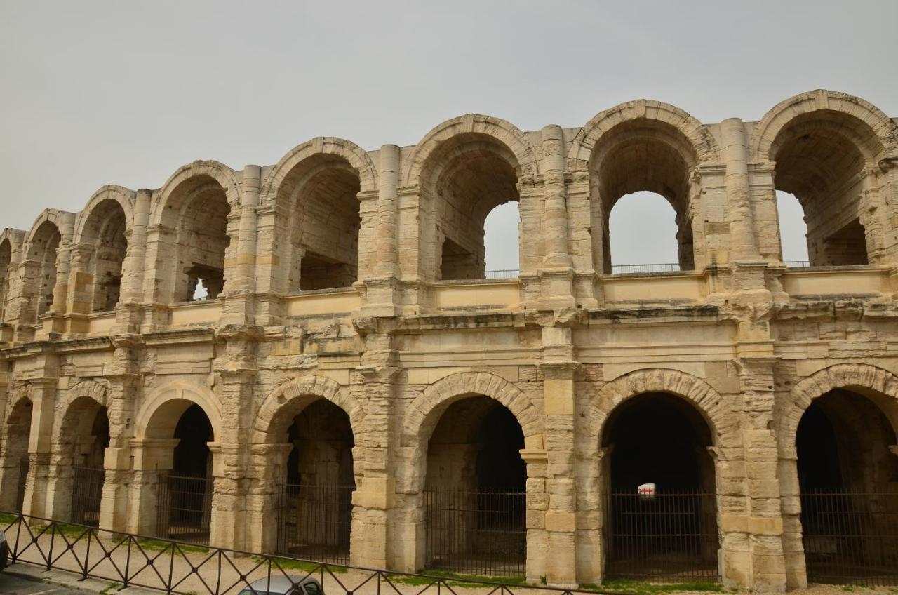 La Pitchoun Des Arenes Villa Arles Buitenkant foto